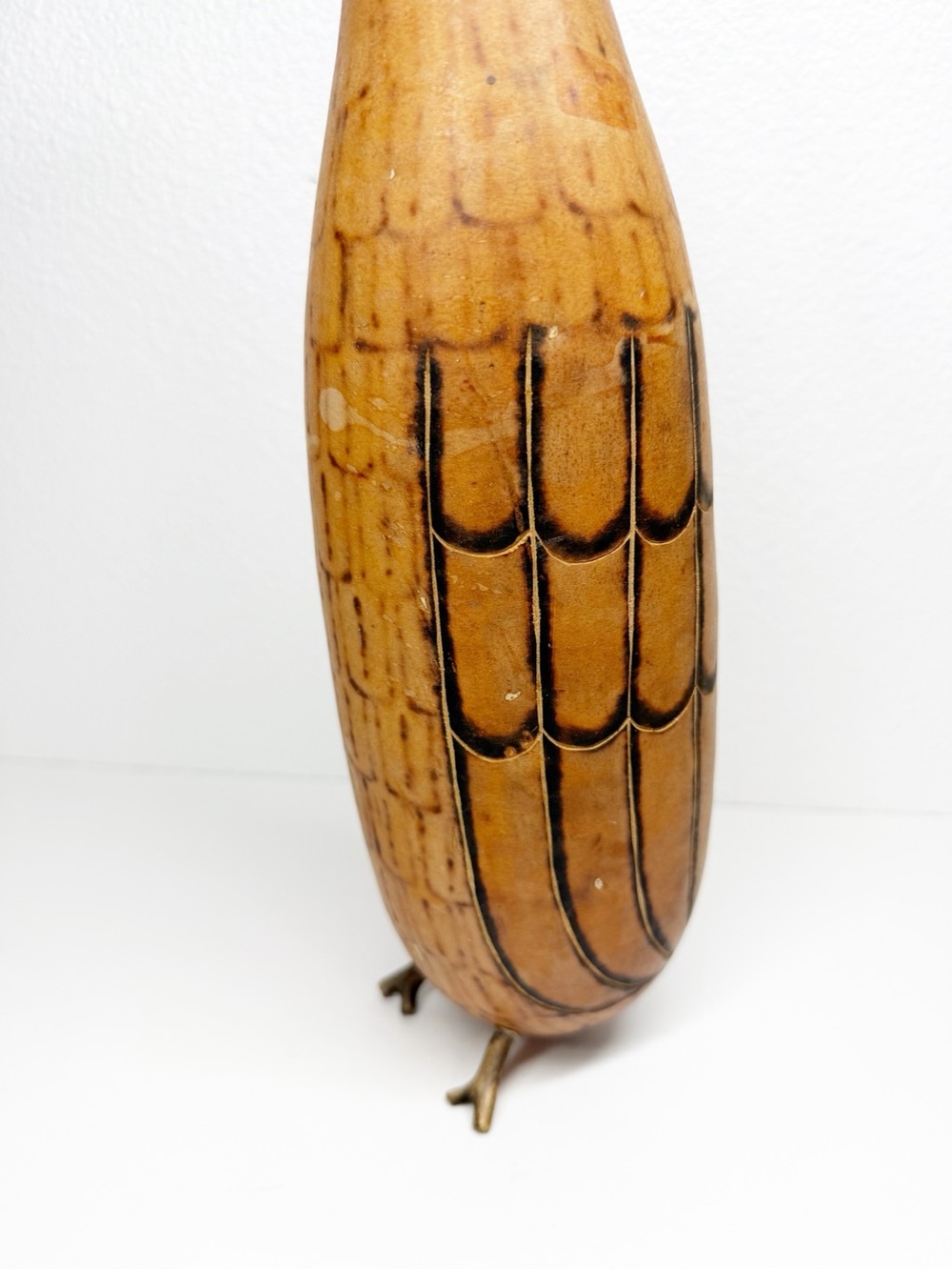 Vintage Folk Art Hand Carved Etched Penguin Gourd - Picture 3 of 9